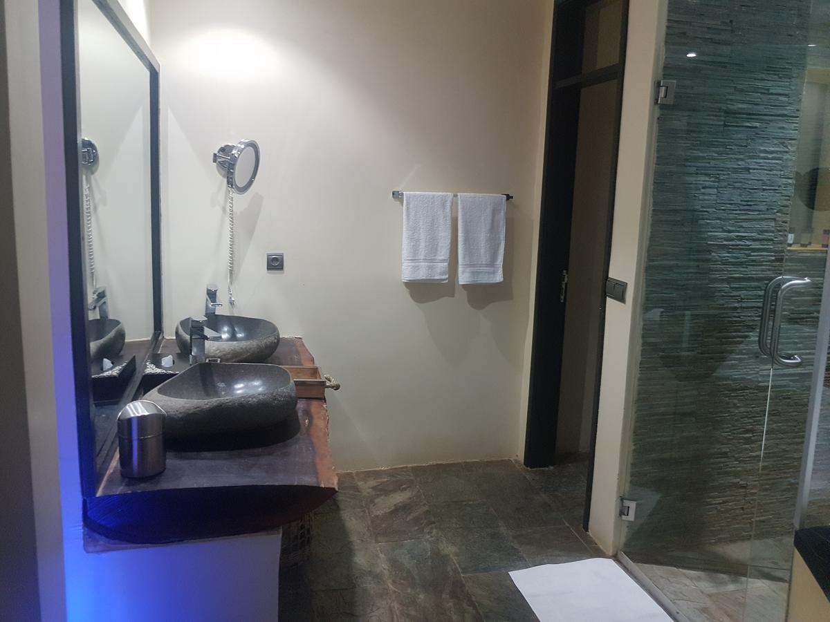 The Rhino Resort Hotel & Spa سالي بوخْتيودال المظهر الخارجي الصورة